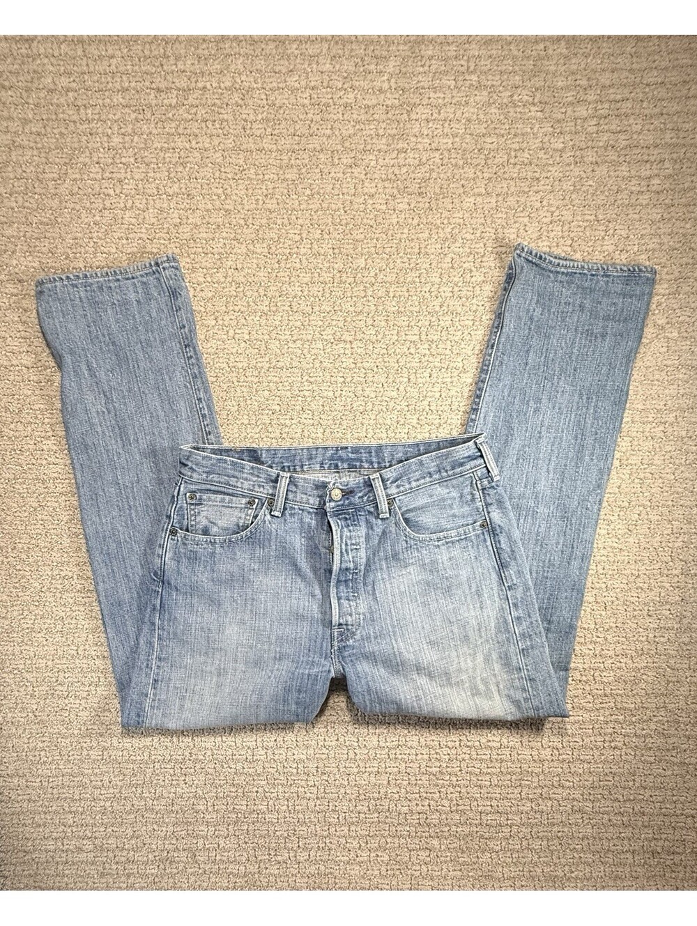 Levis 501 Original Fit Mens Blue Jeans Light Wash Button Fly 33x30